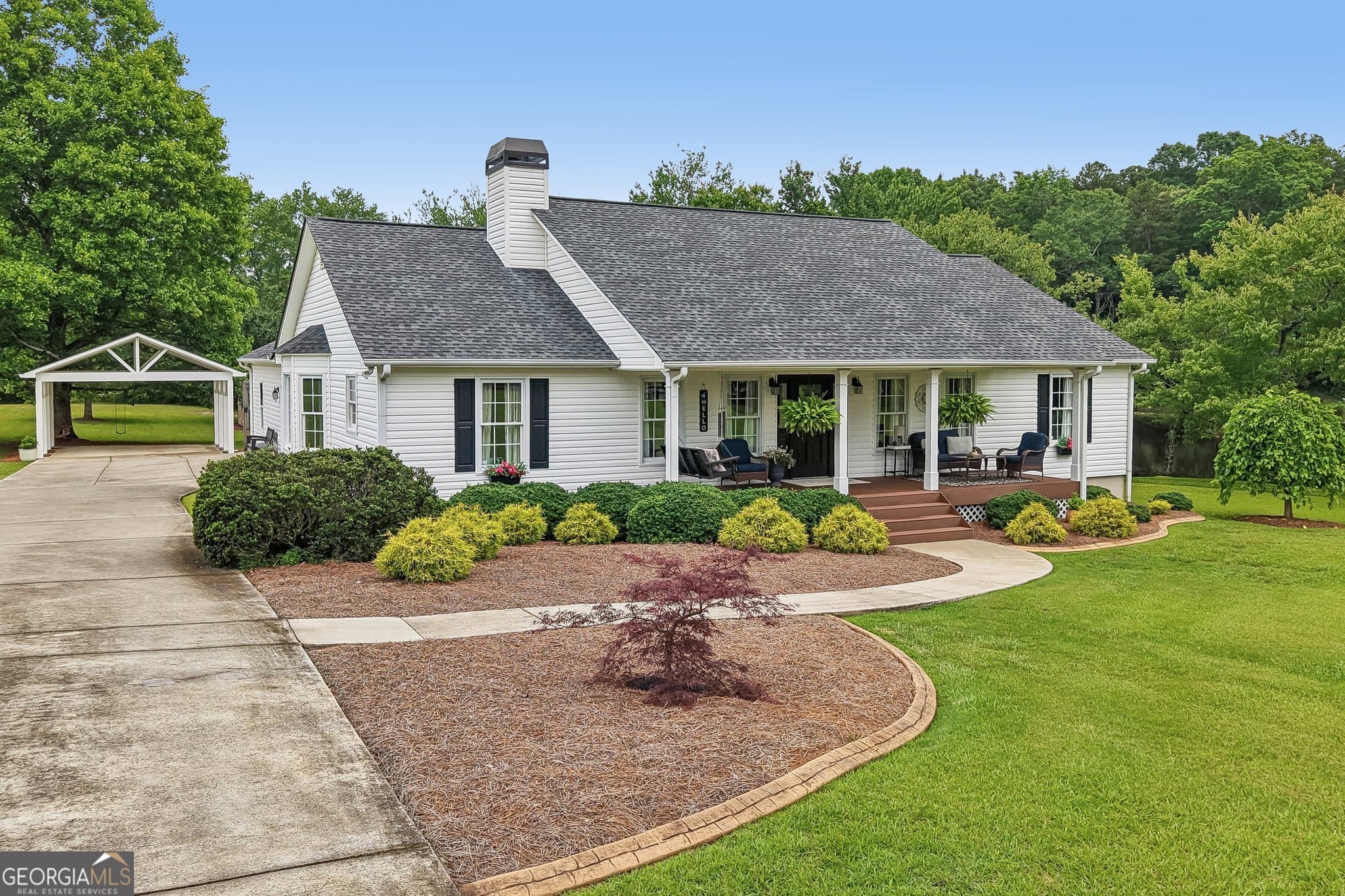 3 bedroom, 2.5 bathroom, 2,429 sq ft single family residence sold at 294 Williams Lake Road, Powder Springs, GA 30127