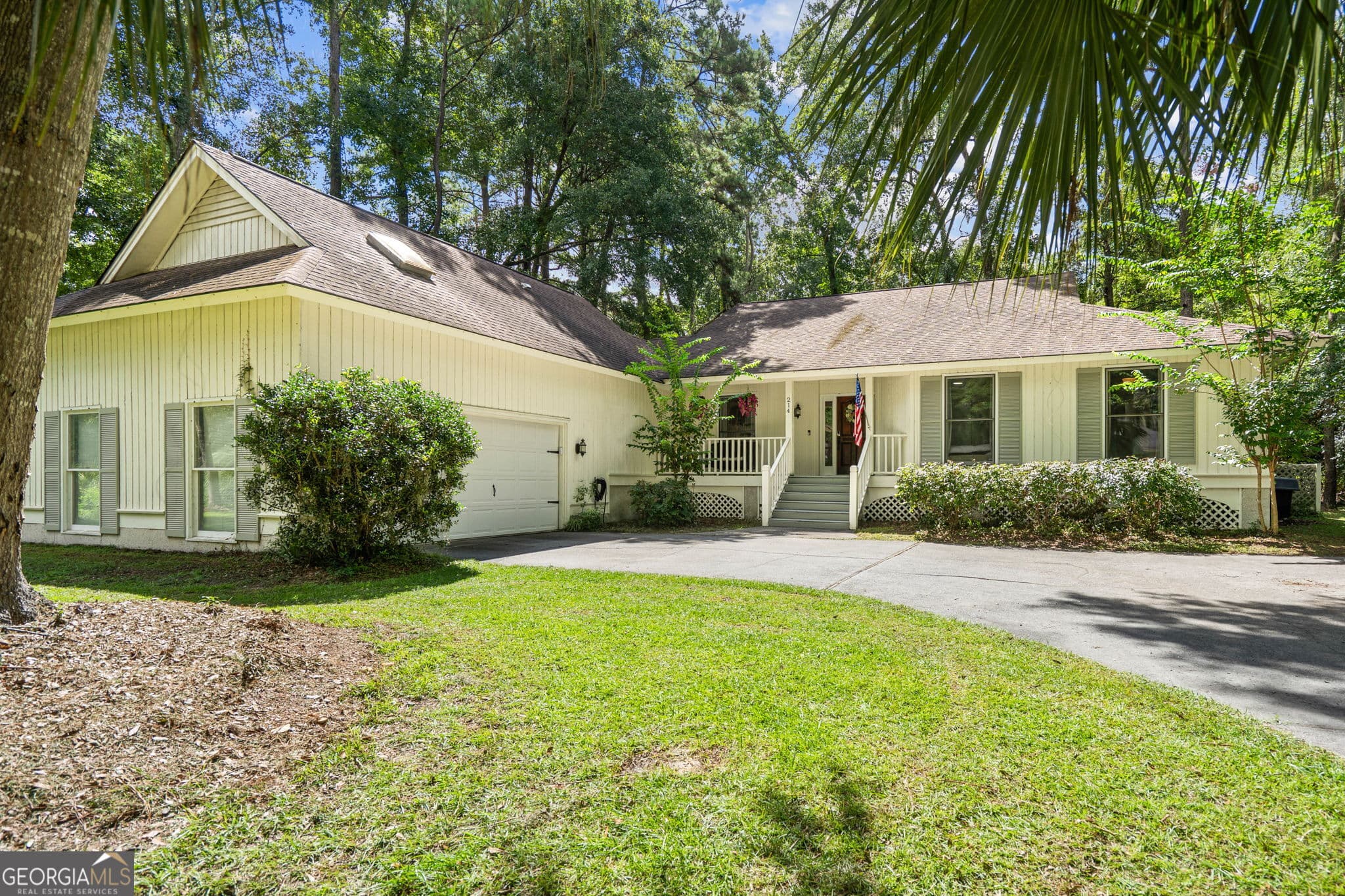 4 bedroom, 2 bathroom, 2,452 sq ft single family residence sold at 214 Montauk Lane, Richmond Hill, GA 31324