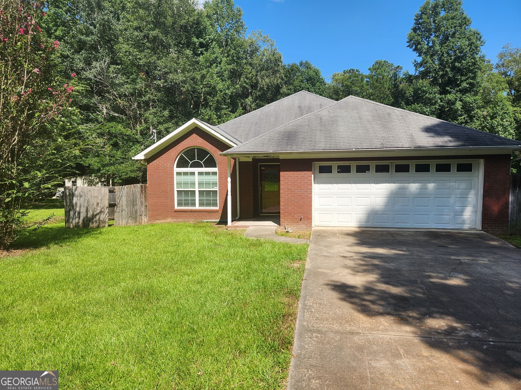 4 bedroom, 2 bathroom, 2,026 sq ft single family residence under contract at 526 Vista Drive, Columbus, GA 31907