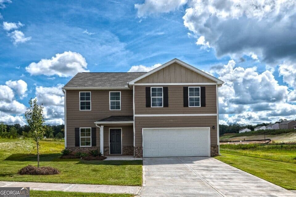 4 bedroom, 2.5 bathroom, 2,014 sq ft single family residence for sale at 109 Sundance Court, Lizella, GA 31052