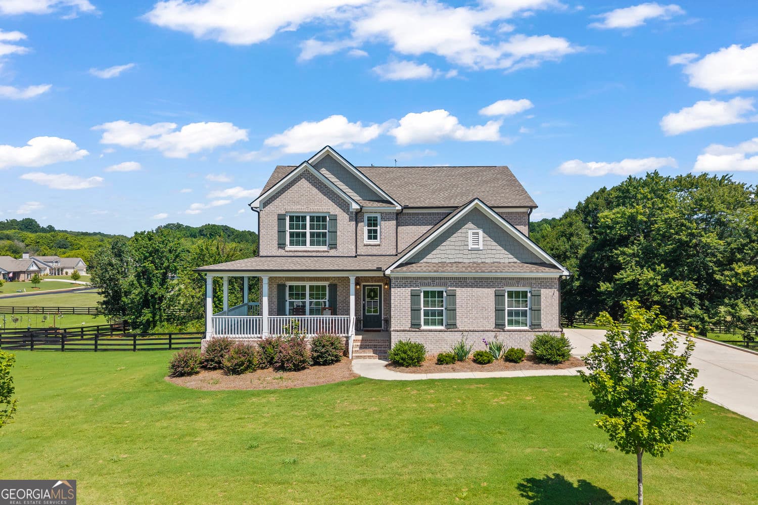 5 bedroom, 4 bathroom, 2,528 sq ft single family residence for sale at 2504 Creekside Crossing, Monroe, GA 30656