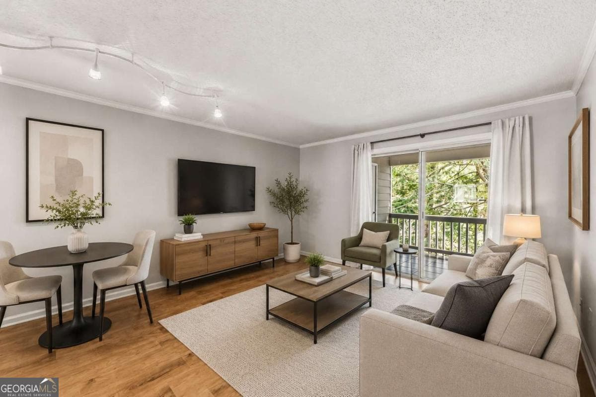 1 bedroom, 1.5 bathroom, 881 sq ft condominium sold at 16 Fair Haven Way, Smyrna, GA 30080
