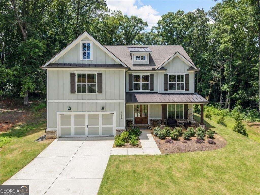 5 bedroom, 3.5 bathroom, 3,159 sq ft single family residence for sale at 1335 County Line Road, Acworth, GA 30101