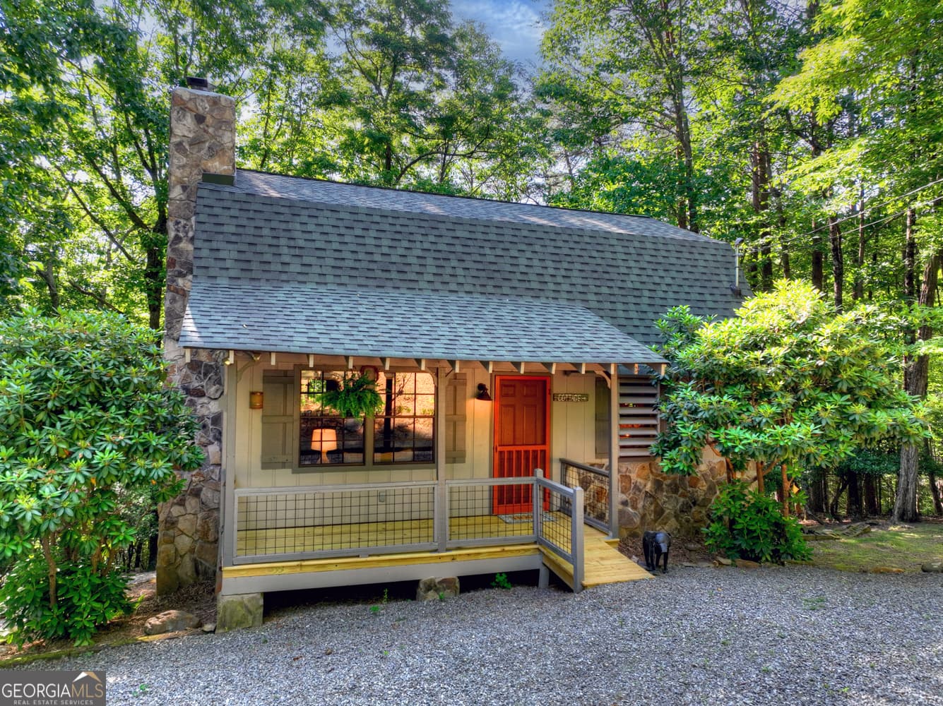 2 bedroom, 1 bathroom, 1,144 sq ft cabin,single family residence sold at 241 Walnut Mountain Road, Ellijay, GA 30536