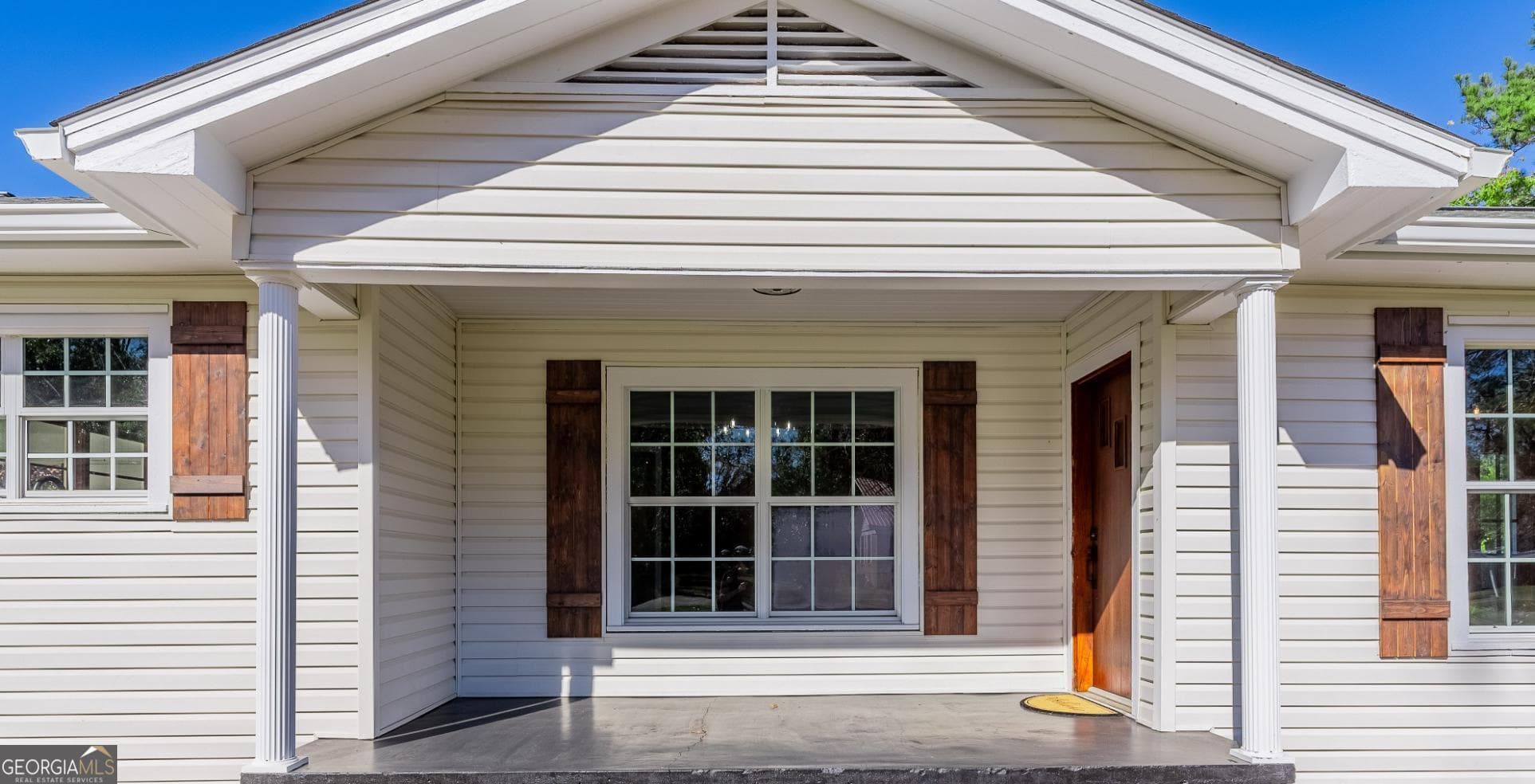 3 bedroom, 1 bathroom, 1,593 sq ft single family residence sold at 322 McGregor Street, Blackshear, GA 31516
