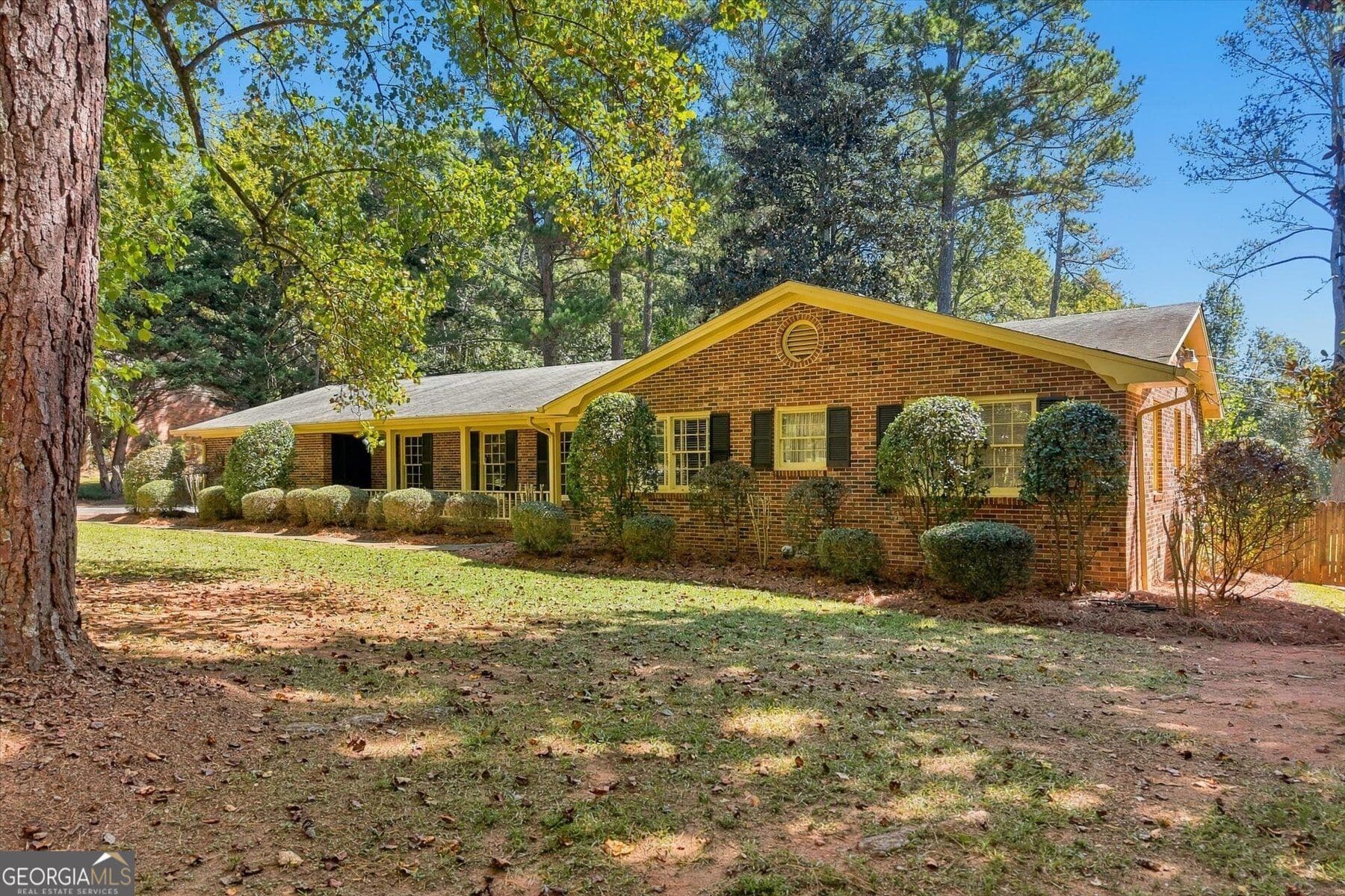 4 bedroom, 2 bathroom, 1,938 sq ft single family residence for sale at 4150 Old Lexington Road, Athens, GA 30605