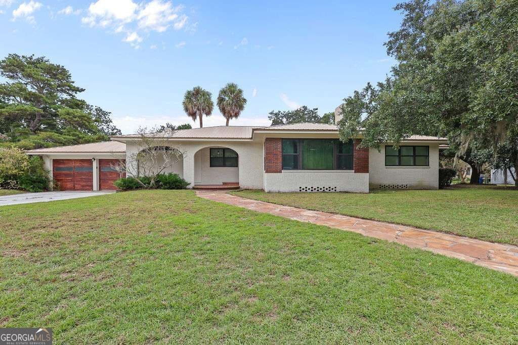 4 bedroom, 3 bathroom, 3,005 sq ft single family residence for sale at 212 Kingsland Drive, Folkston, GA 31537