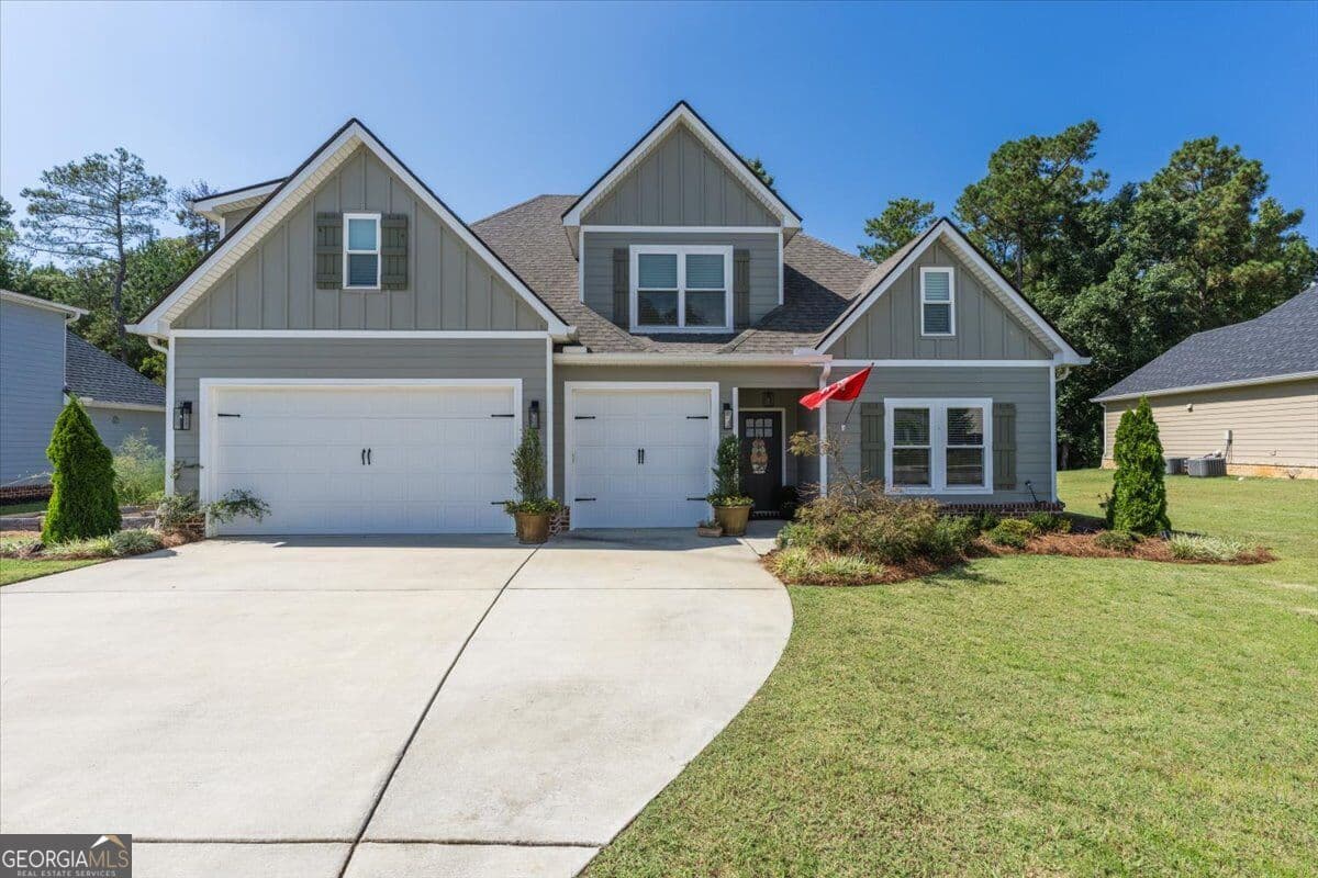 5 bedroom, 4 bathroom, 2,454 sq ft single family residence for sale at 620 Whispering Pines Drive, Macon, GA 31211
