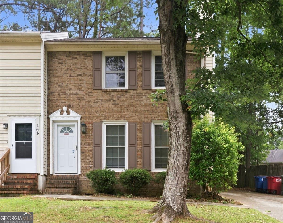 2 bedroom, 2 bathroom, 1,240 sq ft townhouse sold at 162 Windermere Circle, Macon, GA 31210