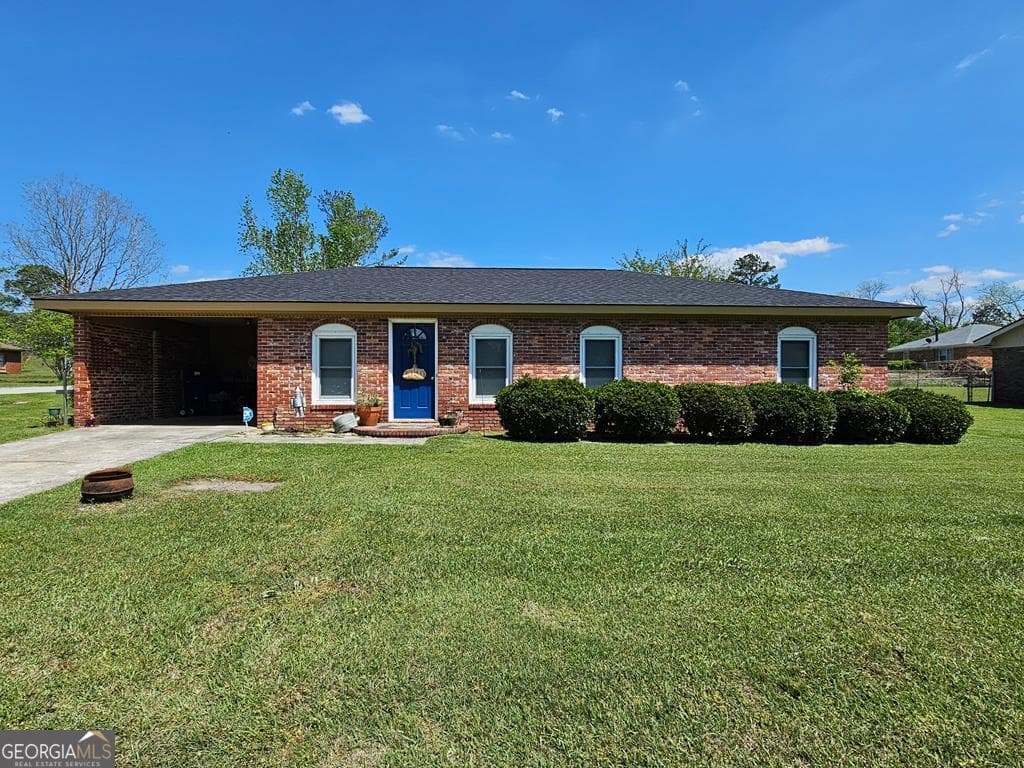 2 bedroom, 2 bathroom, 1,746 sq ft single family residence sold at 2000 Rossway, Vidalia, GA 30474