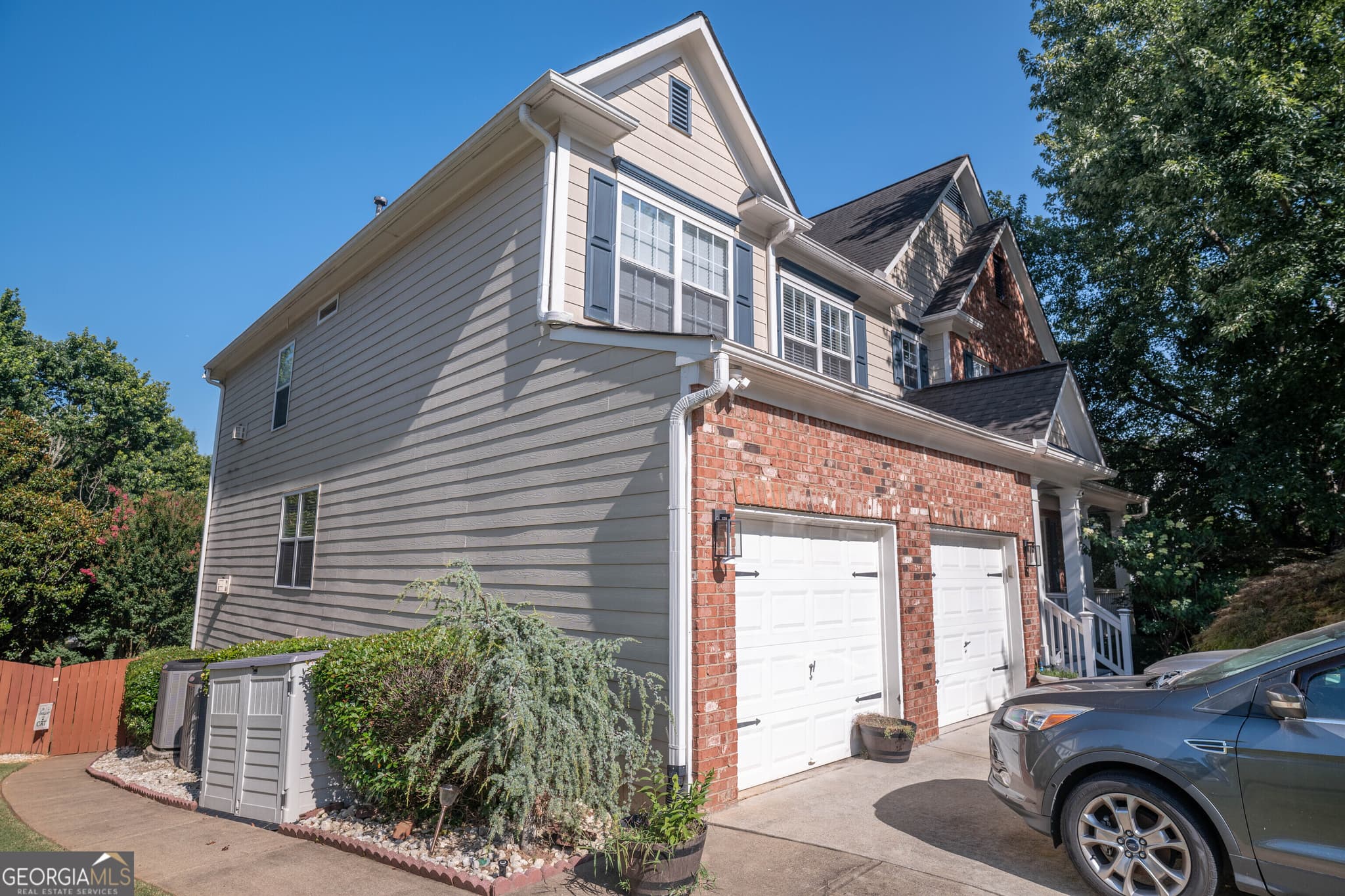5 bedroom, 4 bathroom, 4,846 sq ft single family residence sold at 106 Woodview Court, Woodstock, GA 30188