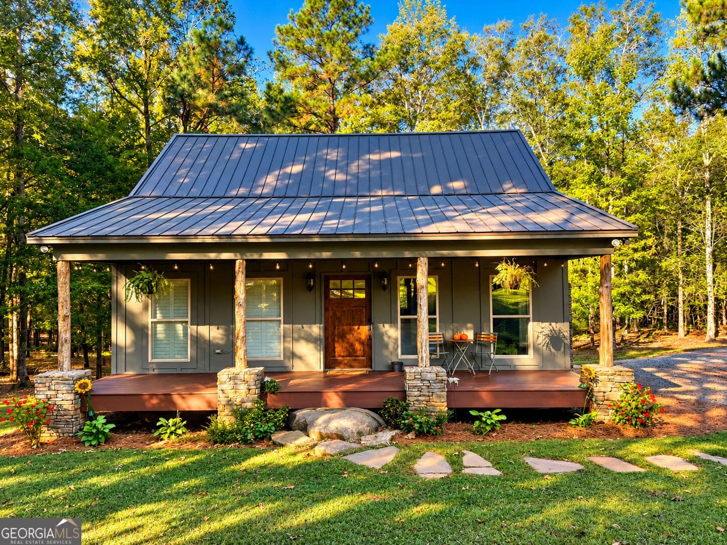 2 bedroom, 2 bathroom, 1,617 sq ft cabin,single family residence under contract at 2323 Pleasant Valley Road, Woodland, GA 31836