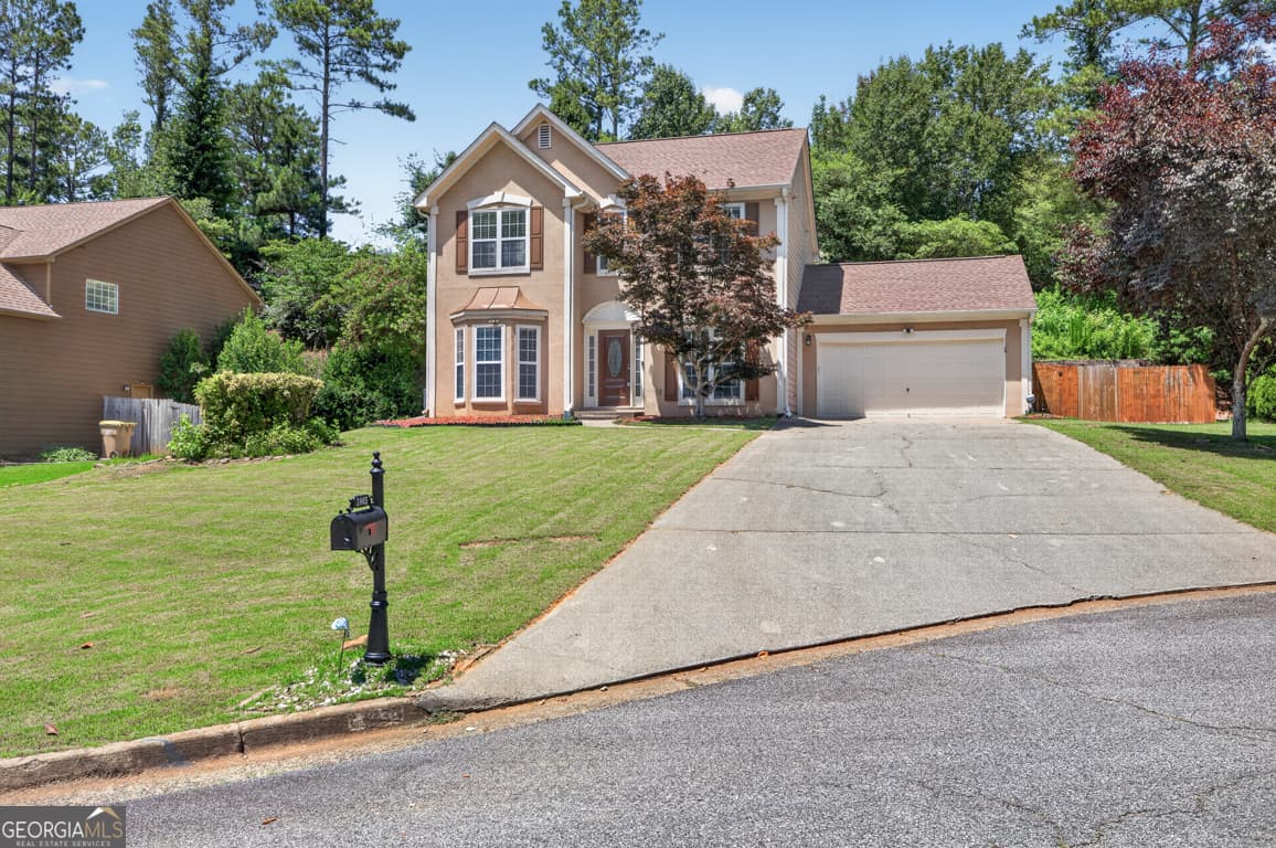 3 bedroom, 2.5 bathroom, 1,903 sq ft single family residence sold at 2865 Stonehenge Court, Cumming, GA 30041