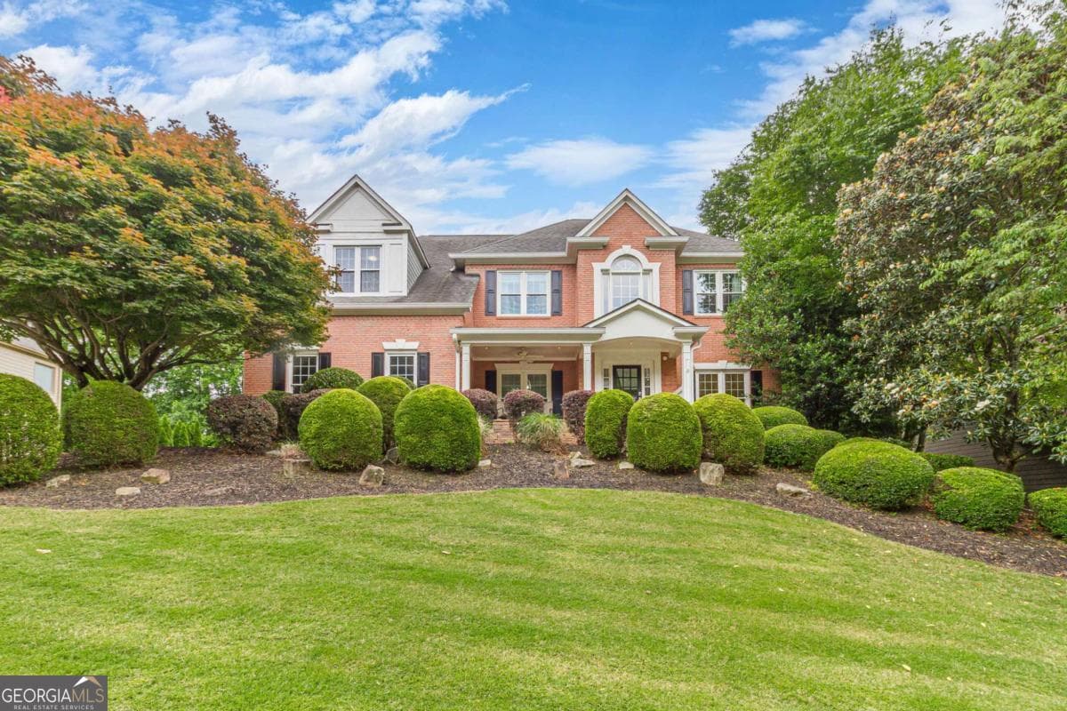 5 bedroom, 4.5 bathroom, 4,102 sq ft single family residence sold at 7640 Brookstead Crossing, Johns Creek, GA 30097