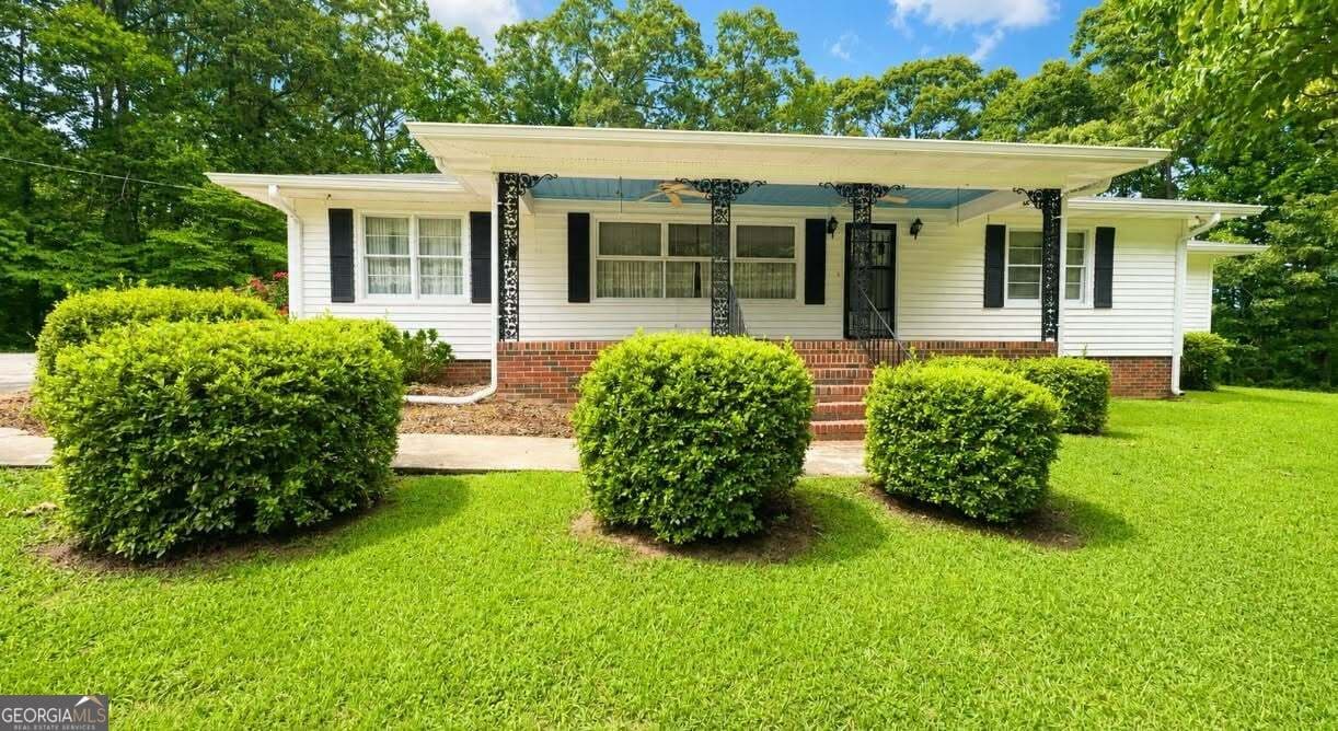 4 bedroom, 2 bathroom, 2,176 sq ft single family residence for sale at 126 East Side, Tallapoosa, GA 30176