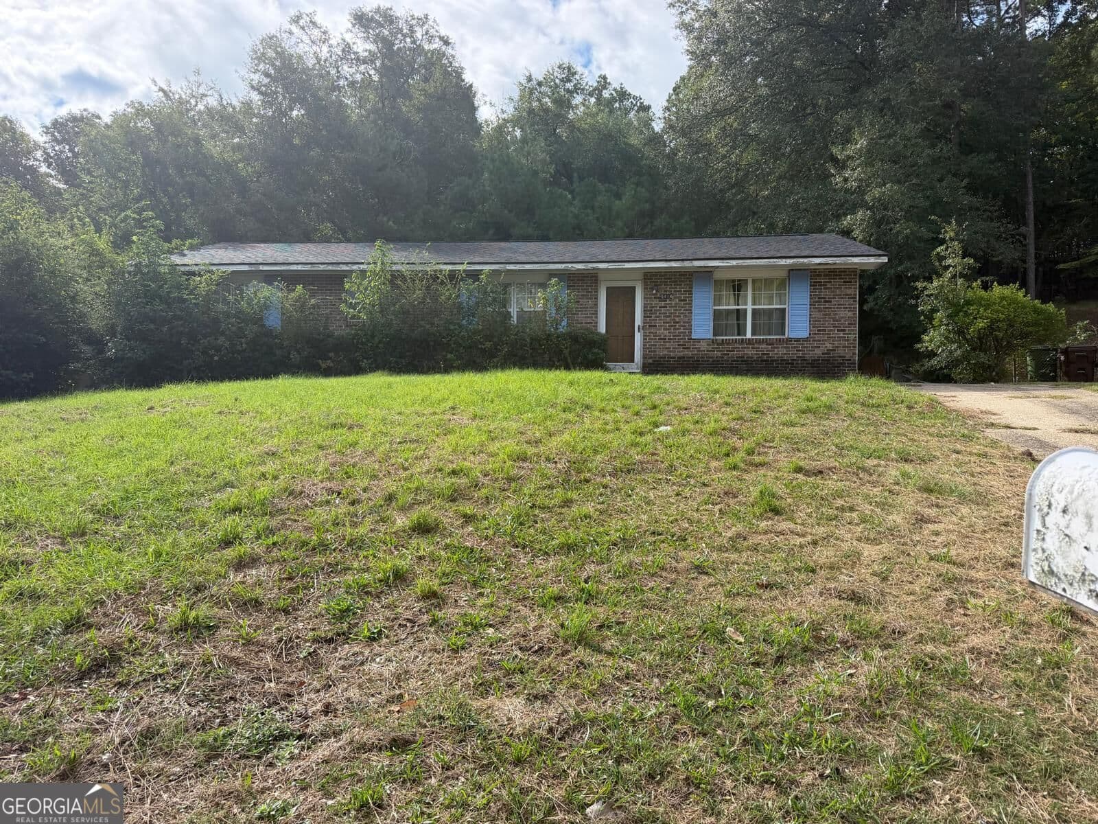 4 bedroom, 2 bathroom, 1,404 sq ft single family residence for sale at 5414 Spencer Lane, Columbus, GA 31907