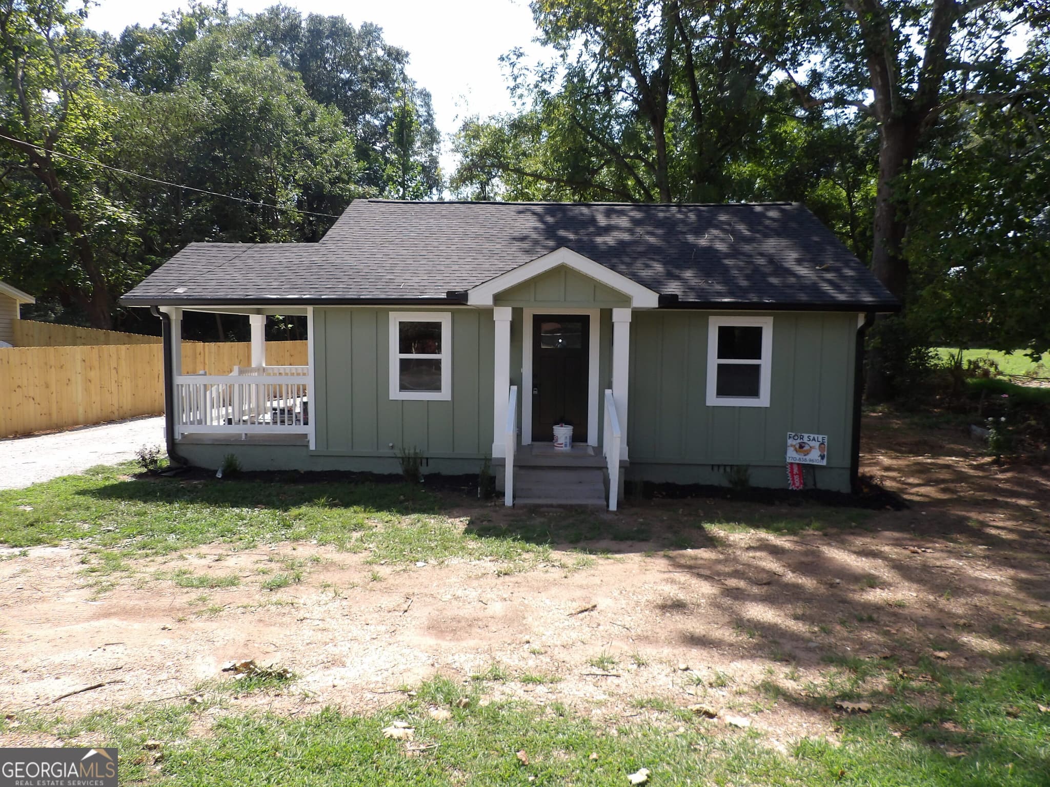 3 bedroom, 2 bathroom, 1,280 sq ft single family residence for sale at 808 Alabama Street, Carrollton, GA 30117