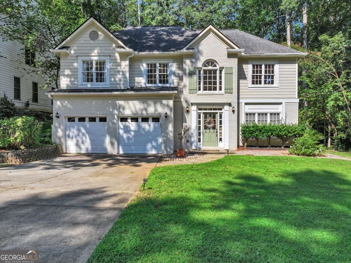 4 bedroom, 2.5 bathroom, 2,415 sq ft single family residence for sale at 565 Fortune Ridge Road, Stone Mountain, GA 30087