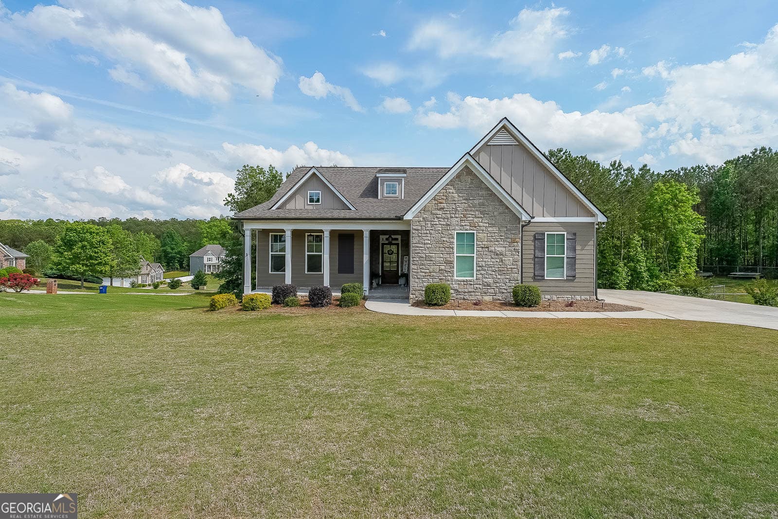 4 bedroom, 3 bathroom, 2,763 sq ft single family residence sold at 8090 Tristan Way, Whitesburg, GA 30185