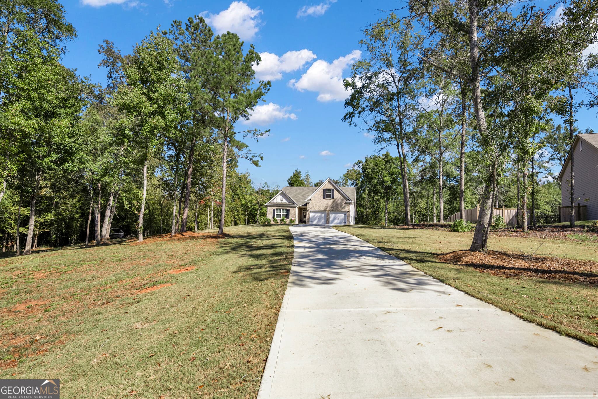 4 bedroom, 3.5 bathroom, 2,200 sq ft single family residence for sale at 29 Rylan Court, Mansfield, GA 30055