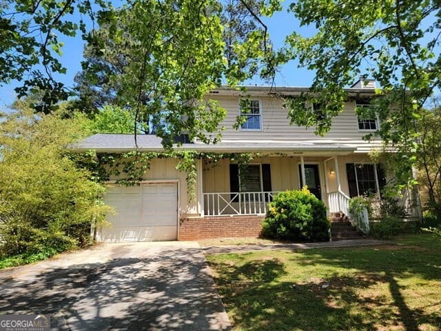 3 bedroom, 2.5 bathroom, 1,664 sq ft single family residence sold at 1686 Underwood Drive, Conyers, GA 30013