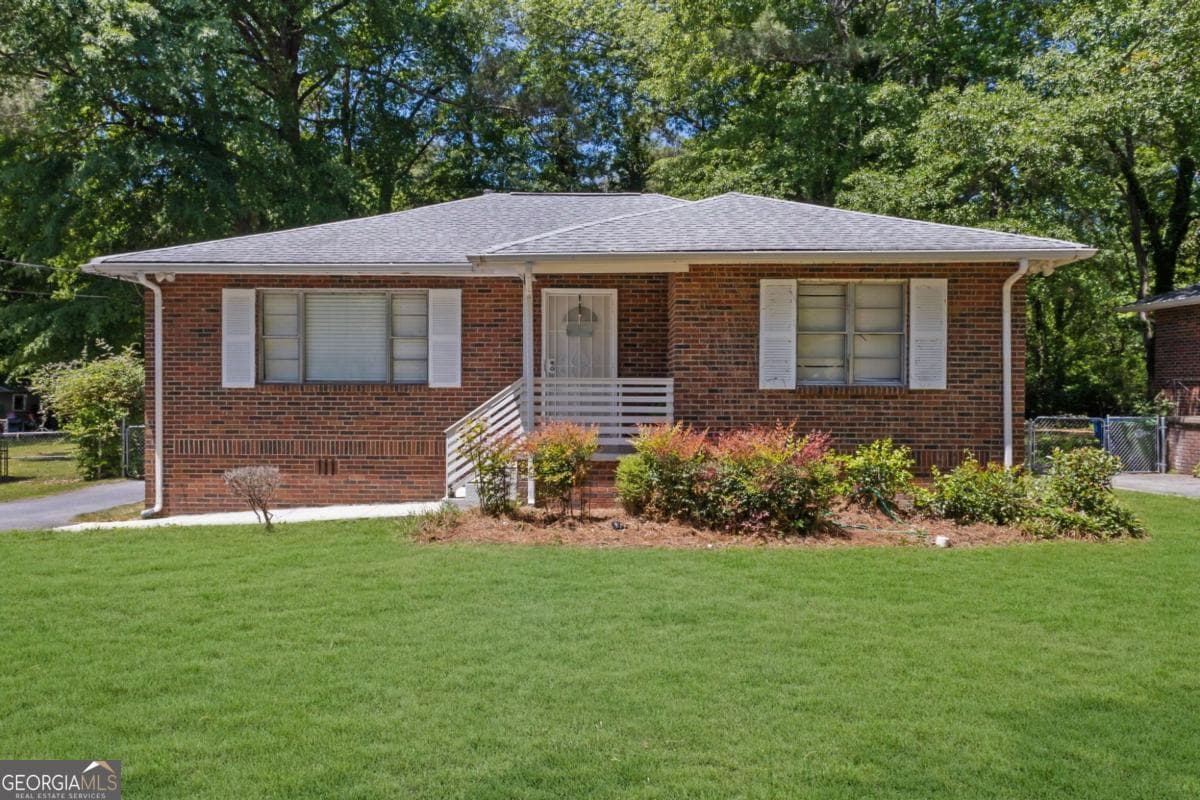 3 bedroom, 2 bathroom, 1,224 sq ft single family residence sold at 1533 Alder Lane, Atlanta, GA 30311