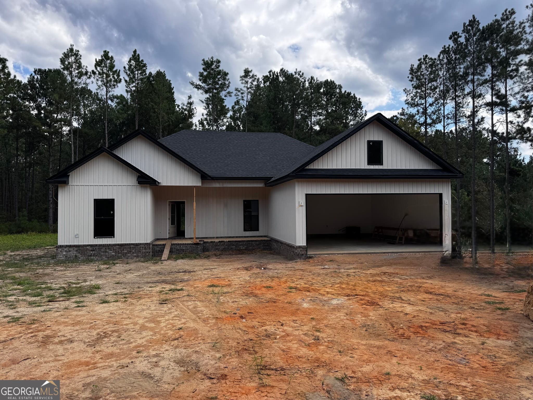 3 bedroom, 2 bathroom, 1,664 sq ft single family residence for sale at 105 Colby Circle, Dublin, GA 31021