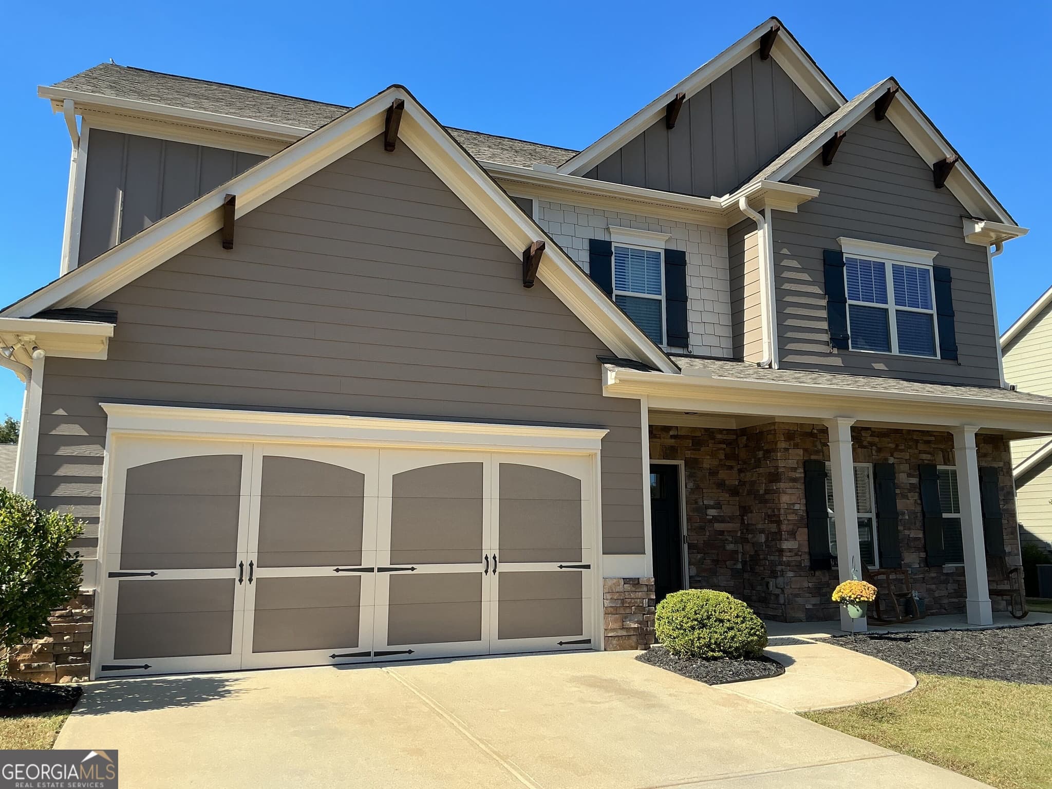 6 bedroom, 4 bathroom, 3,516 sq ft single family residence for sale at 38 Stately Oaks Drive, Cartersville, GA 30120
