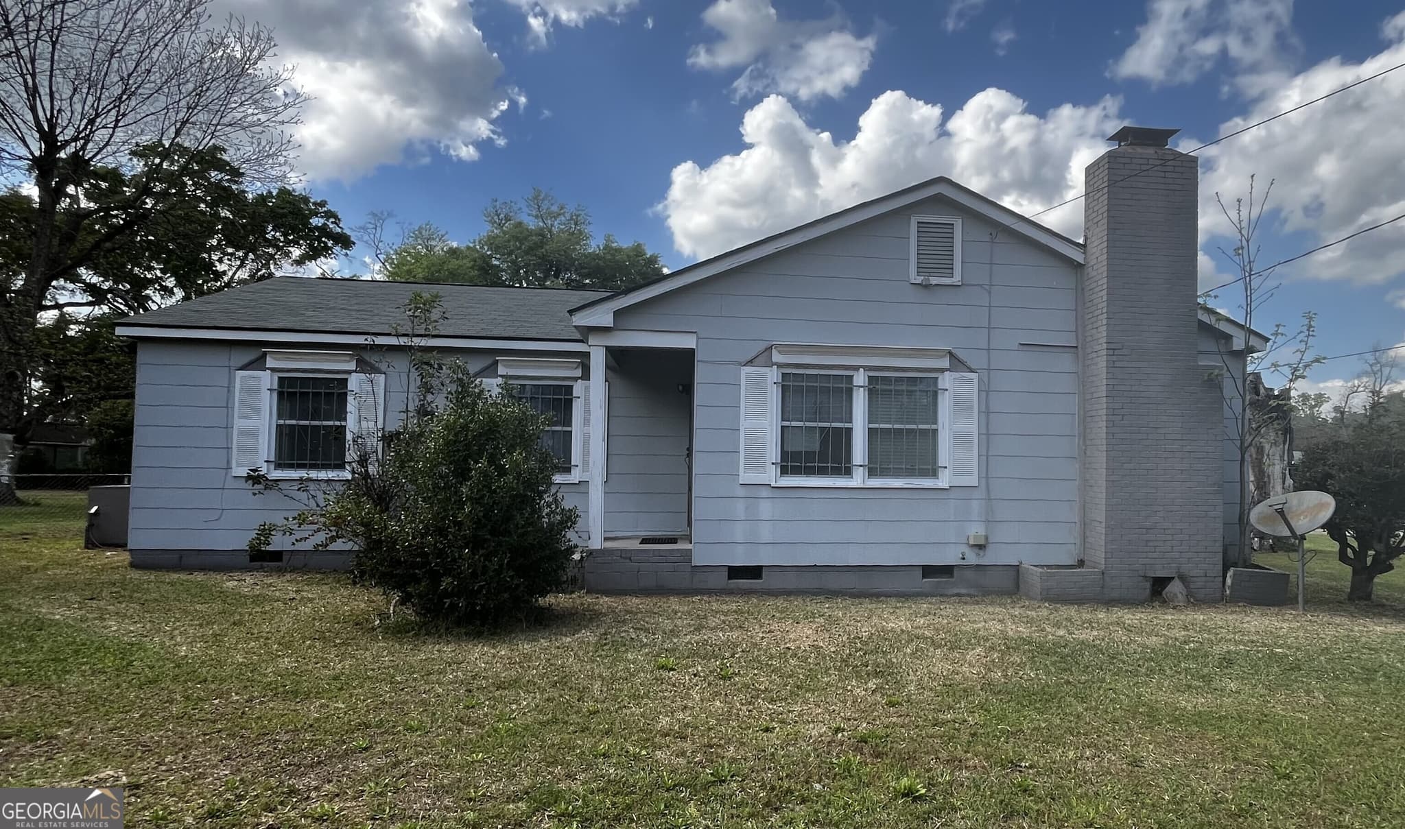 3 bedroom, 2 bathroom, 1,636 sq ft single family residence for sale at 133 Thornton Drive, Albany, GA 31705