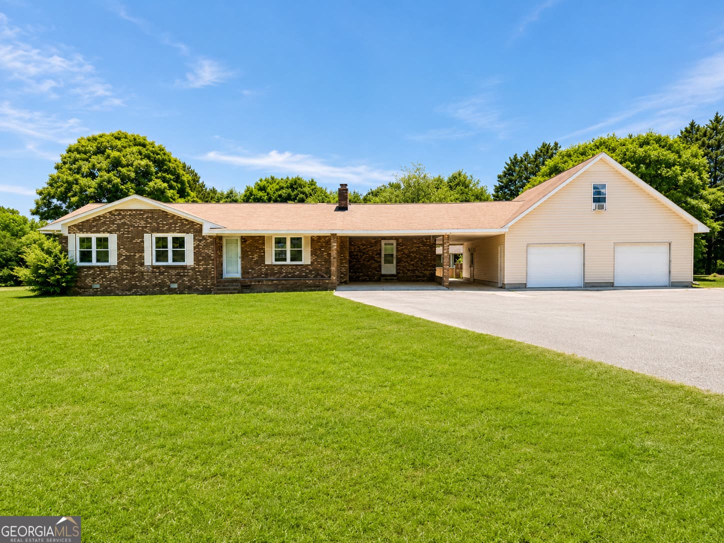 3 bedroom, 2 bathroom, 2,207 sq ft single family residence sold at 4251 Booger Hill Road, Danielsville, GA 30633
