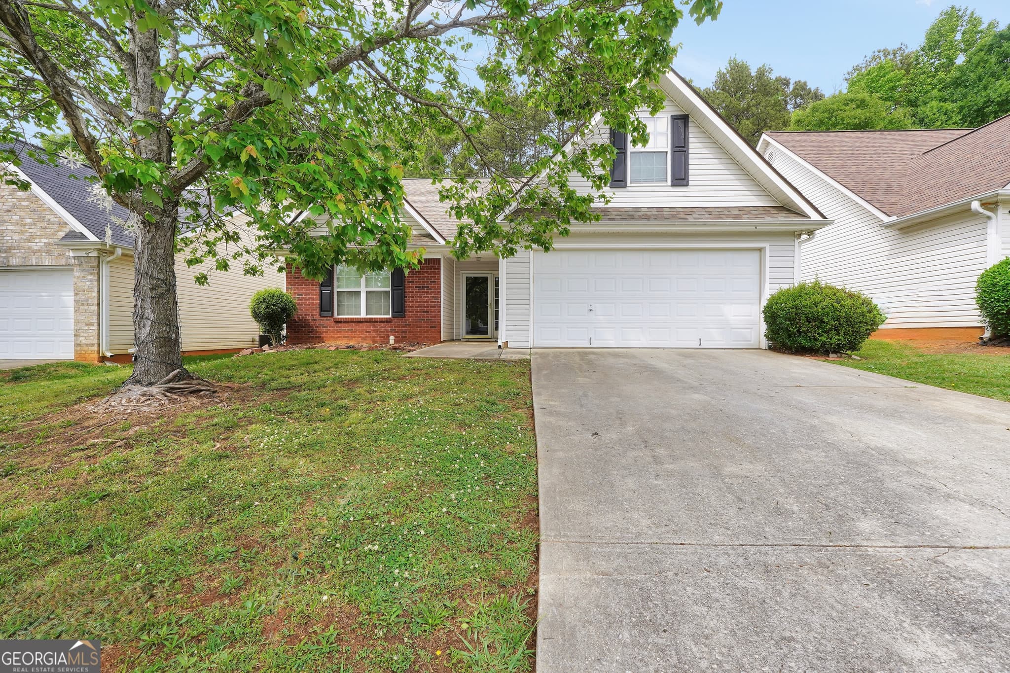 4 bedroom, 2 bathroom, 3,308 sq ft single family residence sold at 225 Lassiter Drive, Covington, GA 30016