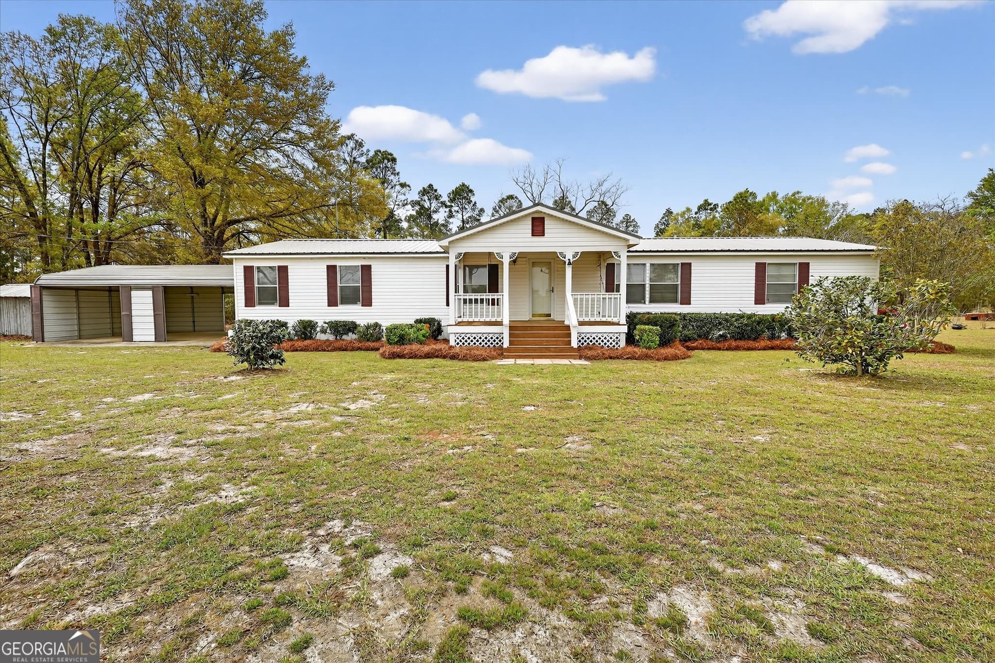 3 bedroom, 2 bathroom, 1,960 sq ft manufactured home,single family residence sold at 13541 Pine Burr Road, Metter, GA 30439