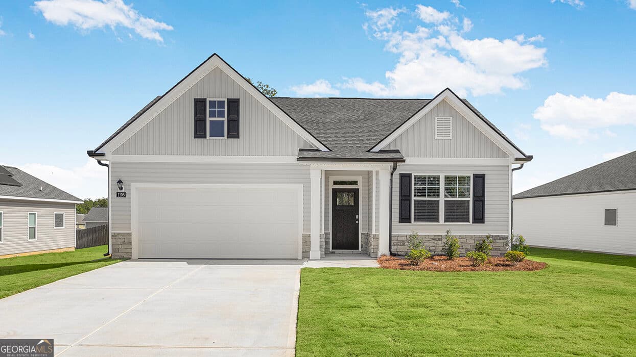 4 bedroom, 2 bathroom, 1,774 sq ft single family residence for sale at 1108 Adirondac Way, Bonaire, GA 31005