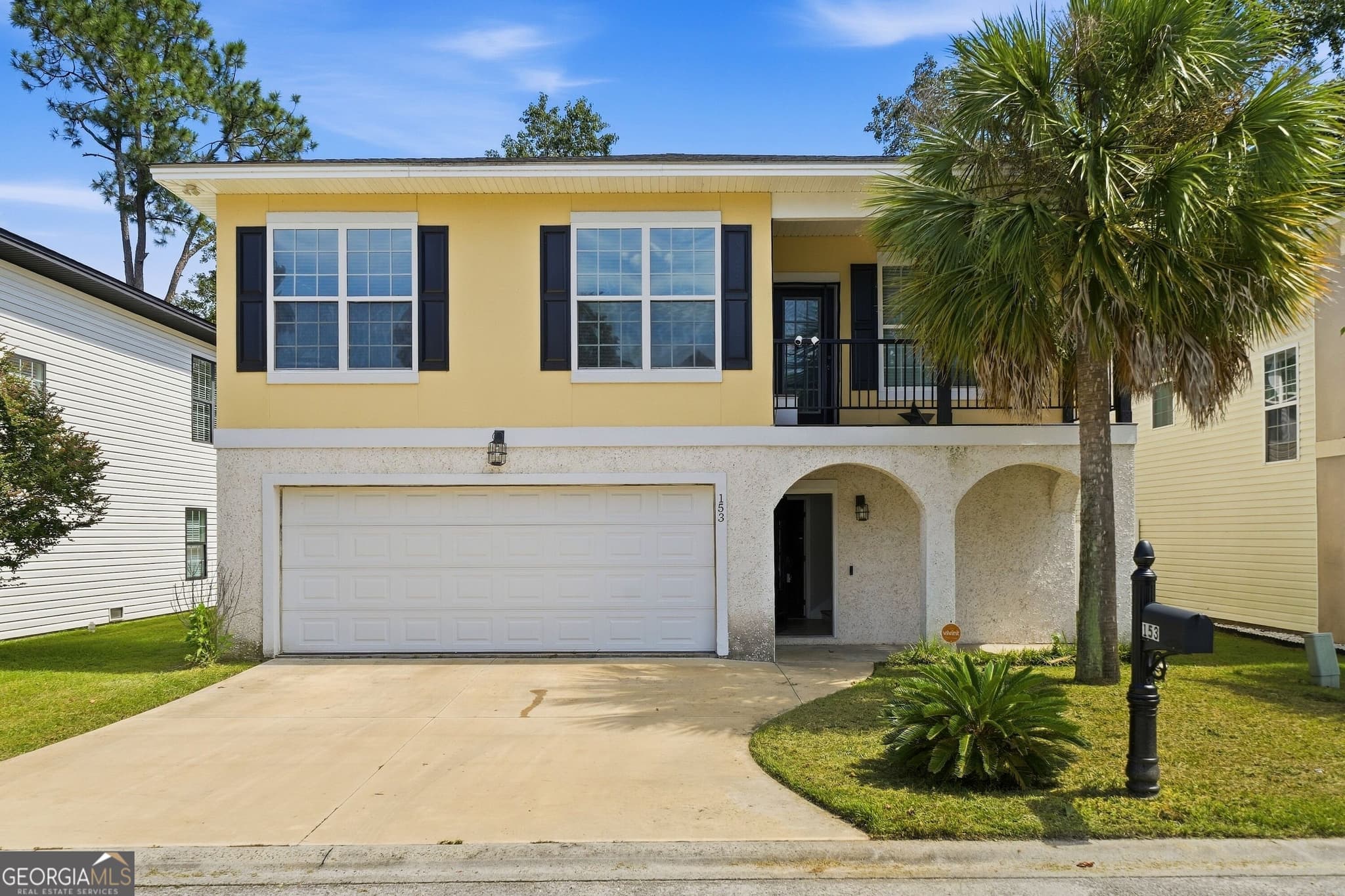 4 bedroom, 3 bathroom, 2,372 sq ft single family residence for sale at 153 Drayton Circle, Brunswick, GA 31525