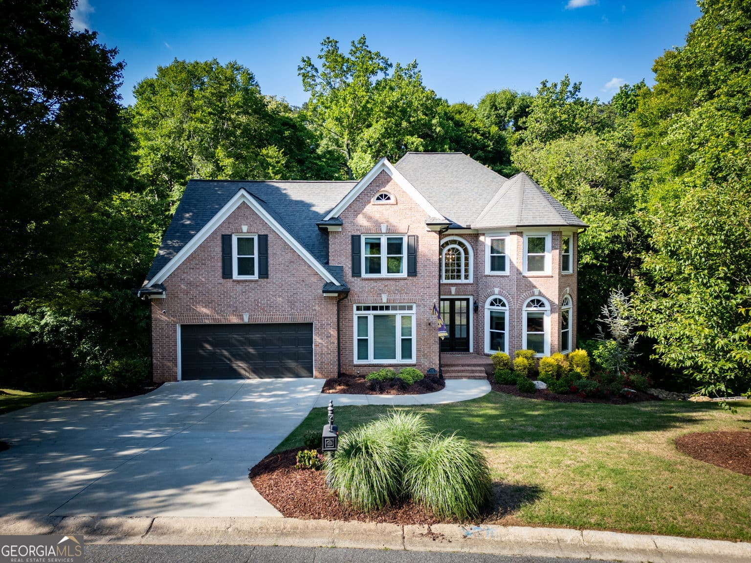 6 bedroom, 5 bathroom, 5,217 sq ft single family residence sold at 4121 Riverview Run Court, Suwanee, GA 30024
