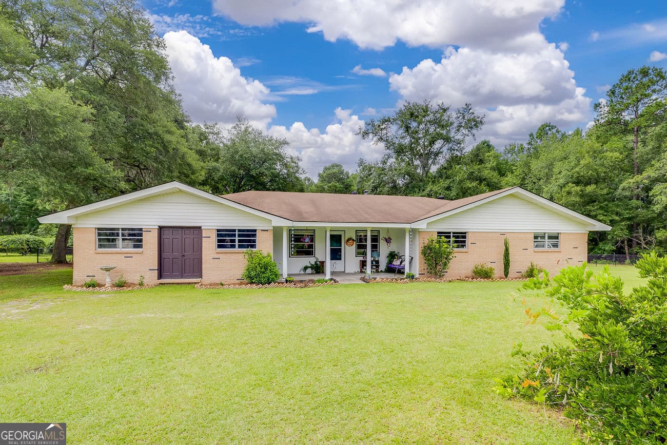 4 bedroom, 2 bathroom, 1,821 sq ft single family residence for sale at 1325 Pine Barren Road, Pooler, GA 31322