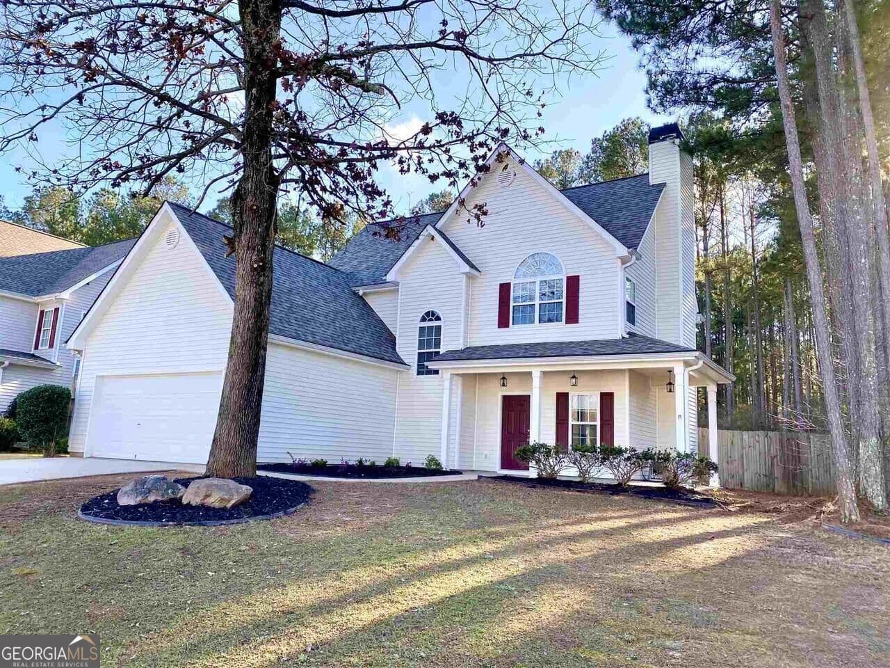 3 bedroom, 2.5 bathroom, 1,888 sq ft single family residence for rent at 322 Emerald Way, Senoia, GA 30276 for $2,250 a month
