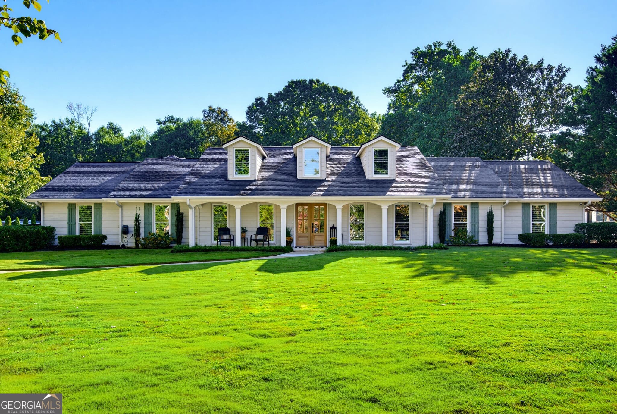 5 bedroom, 4.5 bathroom, 3,963 sq ft single family residence for sale at 12065 King Road, Roswell, GA 30075