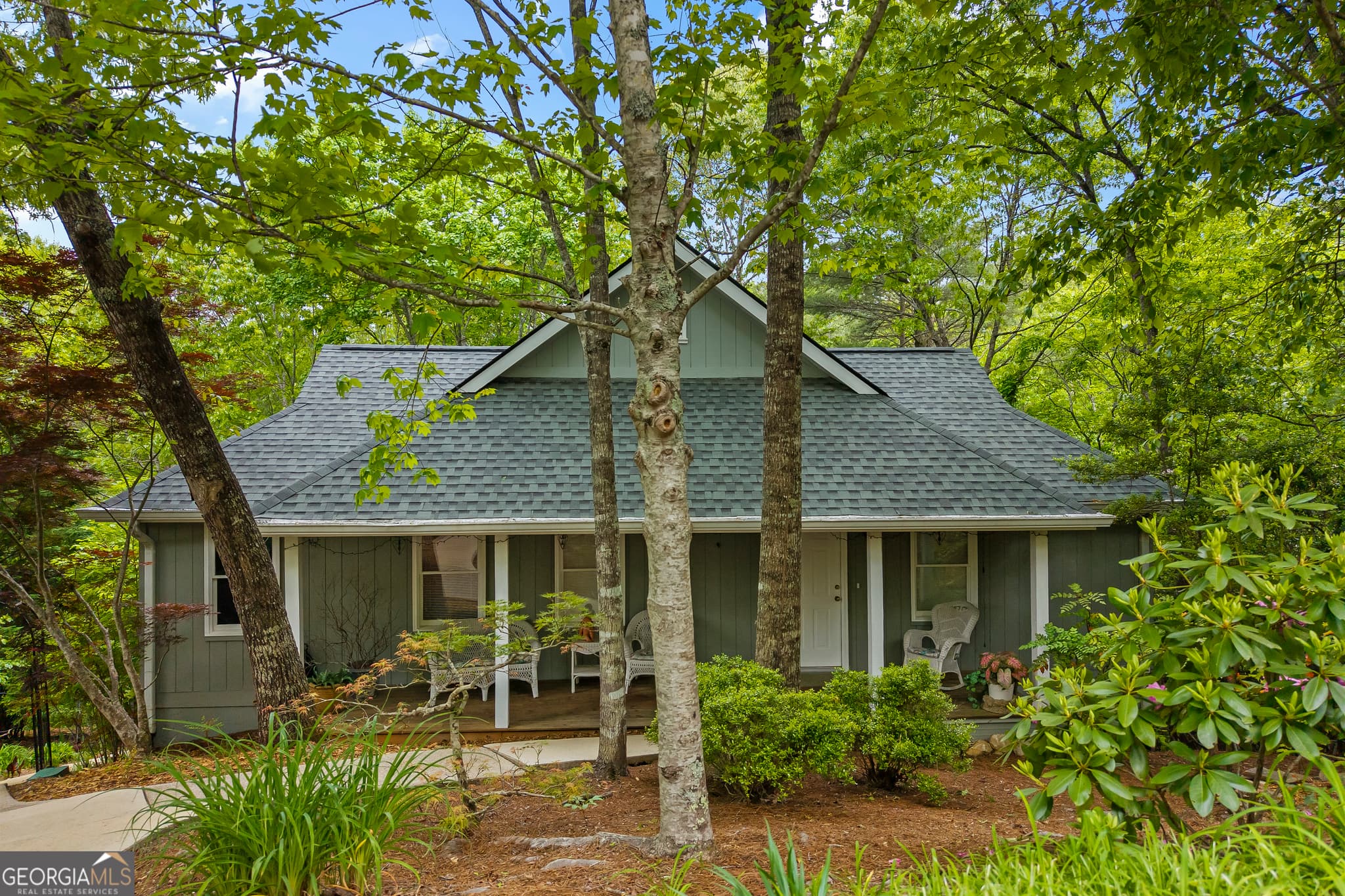 3 bedroom, 3.5 bathroom, 2,240 sq ft single family residence sold at 359 Bahn Erlenbruck, Helen, GA 30545
