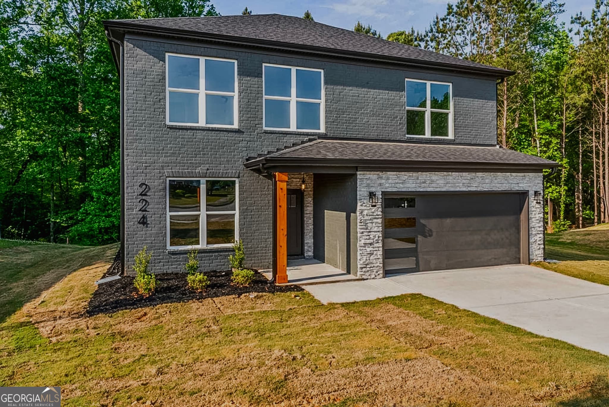 4 bedroom, 2.5 bathroom, 2,352 sq ft single family residence sold at 224 Galway Lane, Hampton, GA 30228