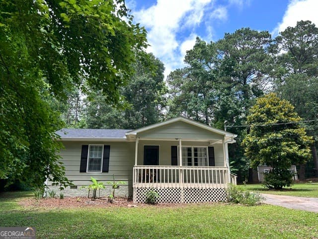 2 bedroom, 1 bathroom, 864 sq ft single family residence sold at 53 E MT ZION Road, Griffin, GA 30223