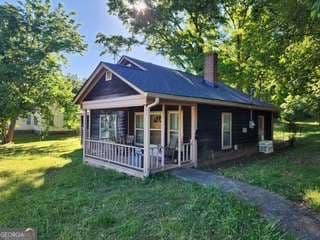 2 bedroom, 2 bathroom, 1,364 sq ft single family residence sold at 258 S Carroll Road, Villa Rica, GA 30180
