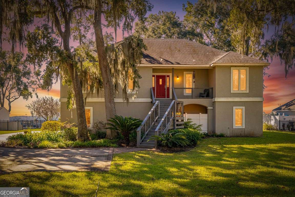 3 bedroom, 3 bathroom, 2,600 sq ft single family residence under contract at 113 Laurel Grove Road, Brunswick, GA 31523