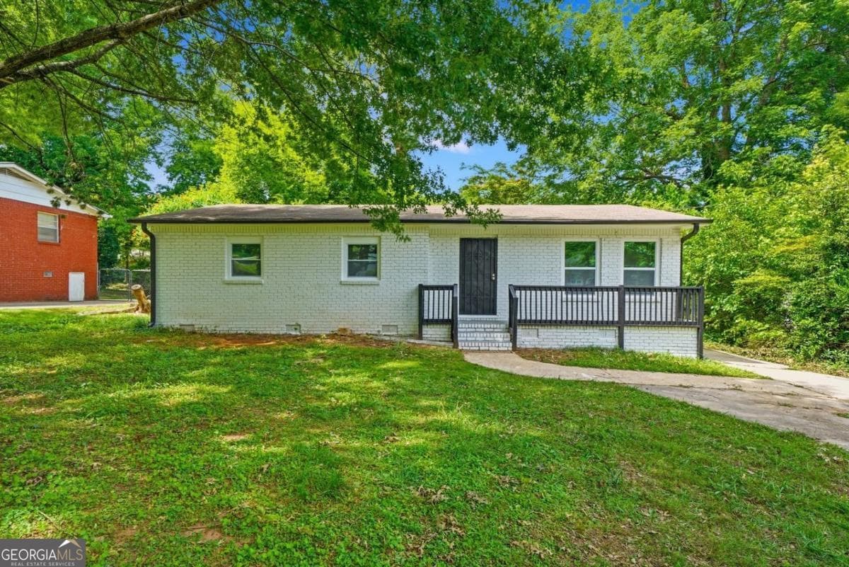 4 bedroom, 2 bathroom, 1,254 sq ft single family residence for sale at 1929 Bandera Drive, Decatur, GA 30032
