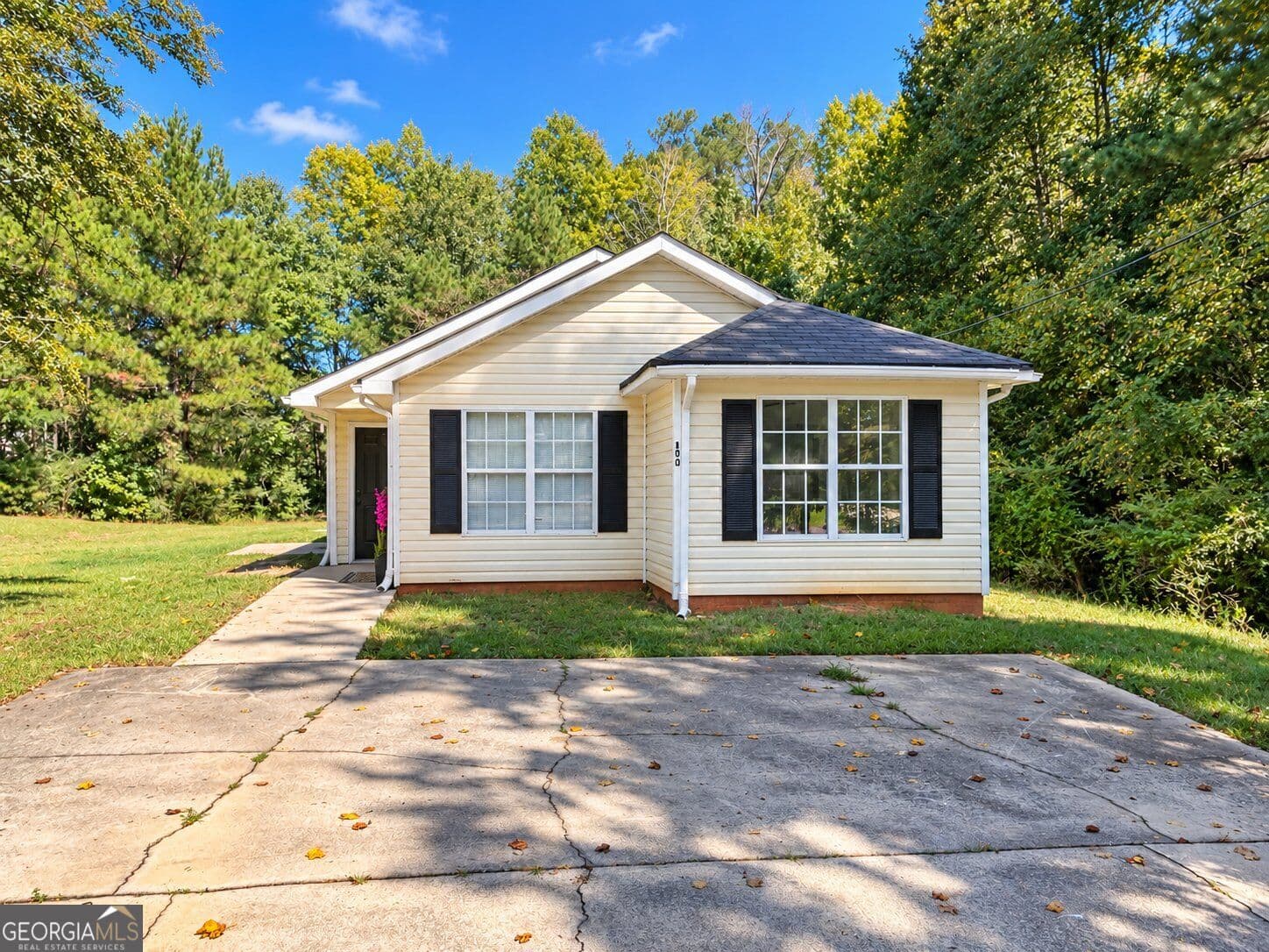 4 bedroom, 3 bathroom, 1,376 sq ft single family residence for sale at 200 Pine Ridge Drive, Carrollton, GA 30117
