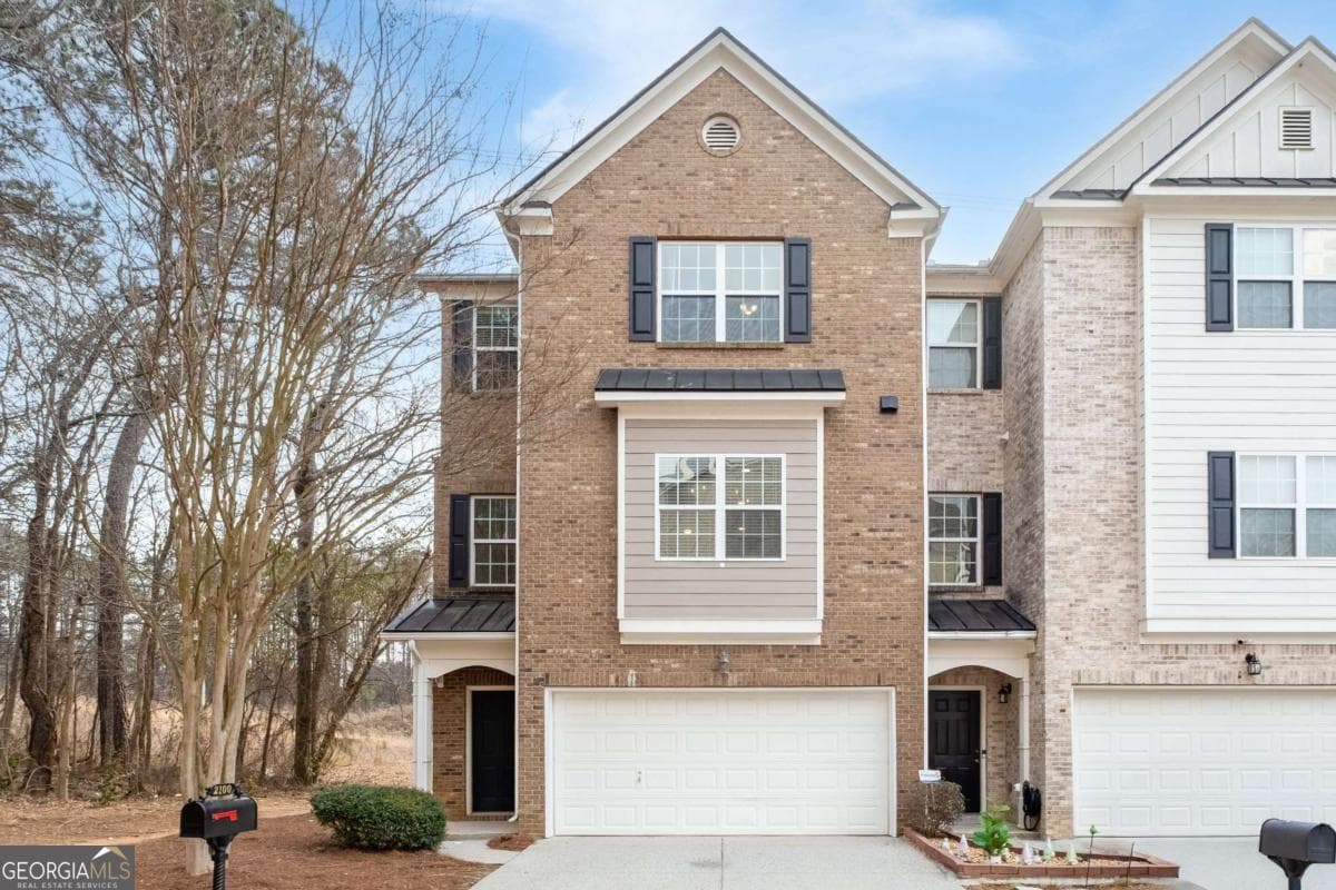 4 bedroom, 3.5 bathroom, 2,352 sq ft condominium sold at 2100 Tidal Cove, Lawrenceville, GA 30043