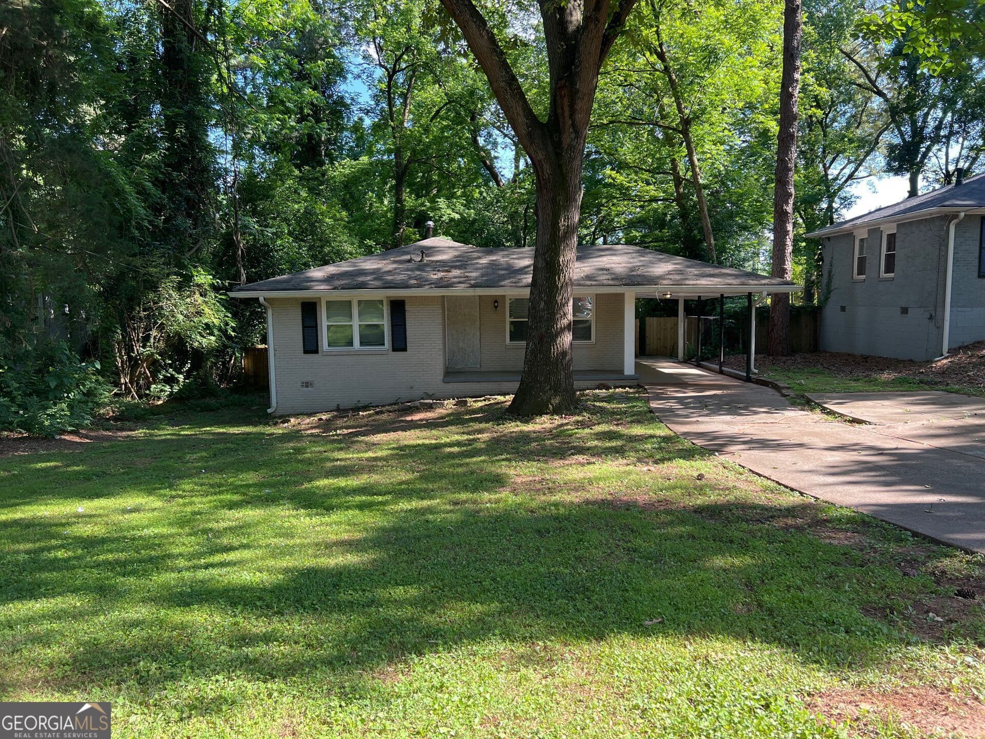 3 bedroom, 1 bathroom, 1,411 sq ft single family residence sold at 2519 Brentwood Road, Decatur, GA 30032