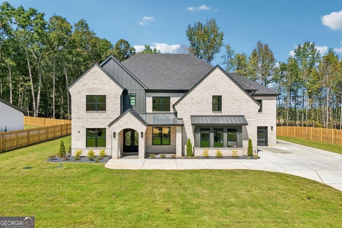 5 bedroom, 5.5 bathroom, 5,634 sq ft single family residence for sale at 4746 Braselton Hwy, Hoschton, GA 30548