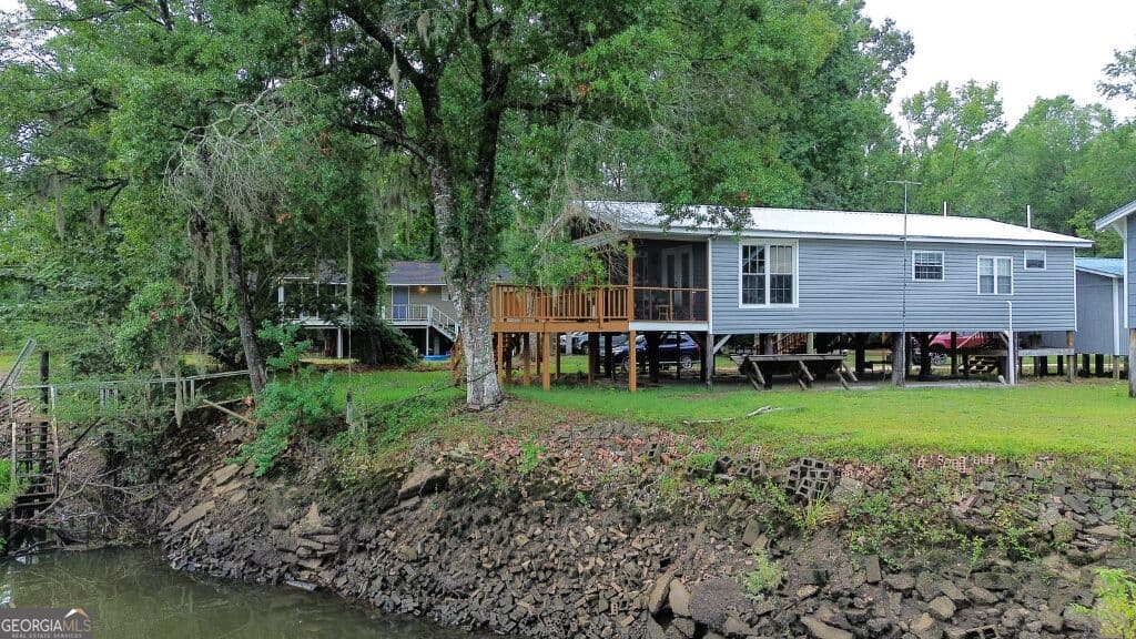 2 bedroom, 1 bathroom, 1,056 sq ft single family residence for sale at 1009 Riverview Road, Brooklet, GA 30415