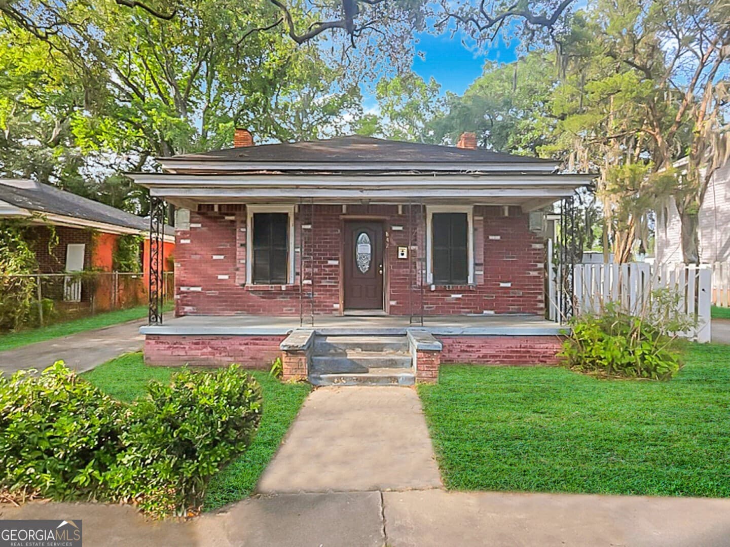 2 bedroom, 1 bathroom, 1,196 sq ft single family residence sold at 842 E 37th Street, Savannah, GA 31401